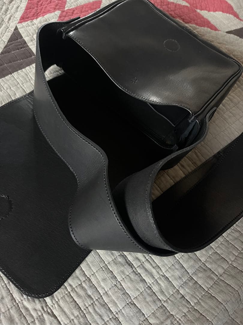 オーダーメイド黒 レザー ショルダーバッグ　本革　鹿革　ディアスキン　一点物