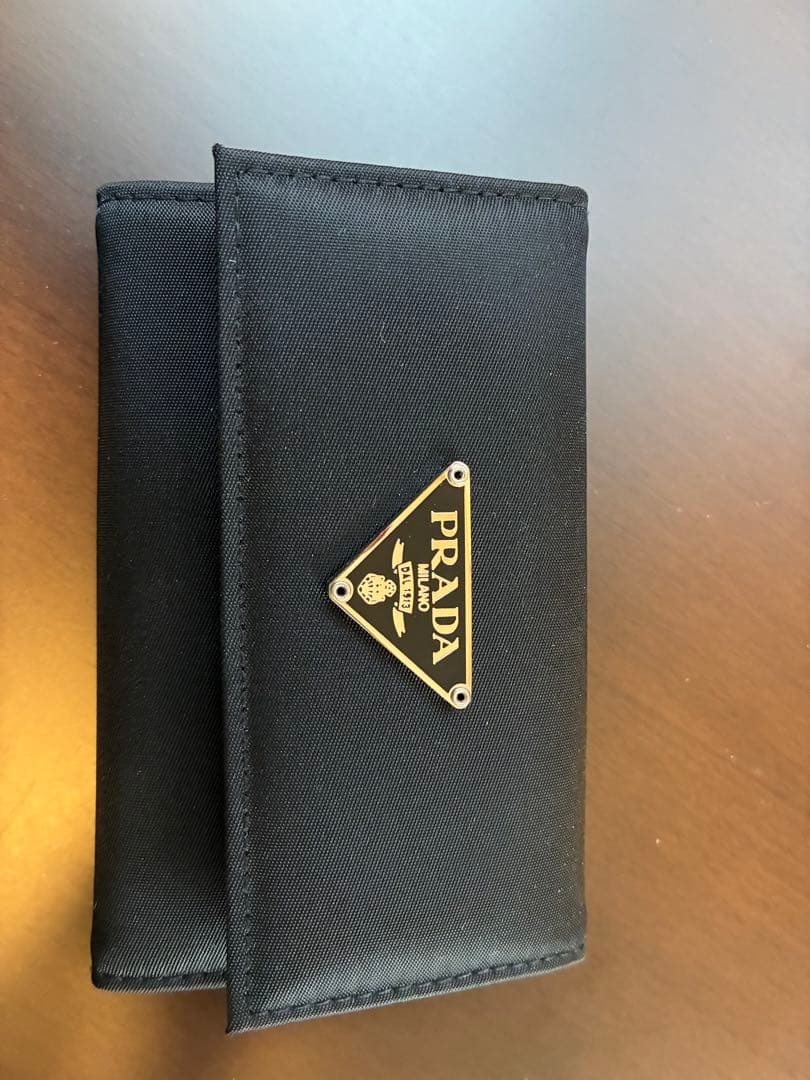 PRADA ブラック キーケース