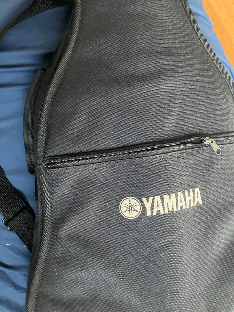 アコースティックギター yamaha FS720S BL 付属品付きです