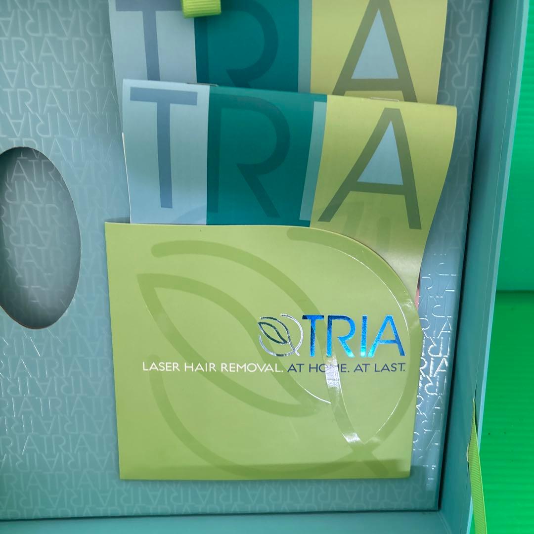 TRIA 脱毛器 本体 充電器付き