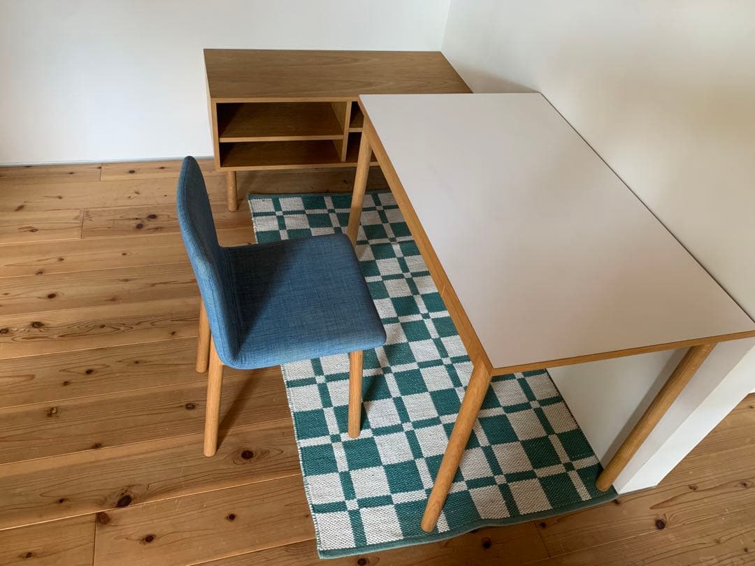 ノノ　idee イデー　ラグ 、still キャビネット