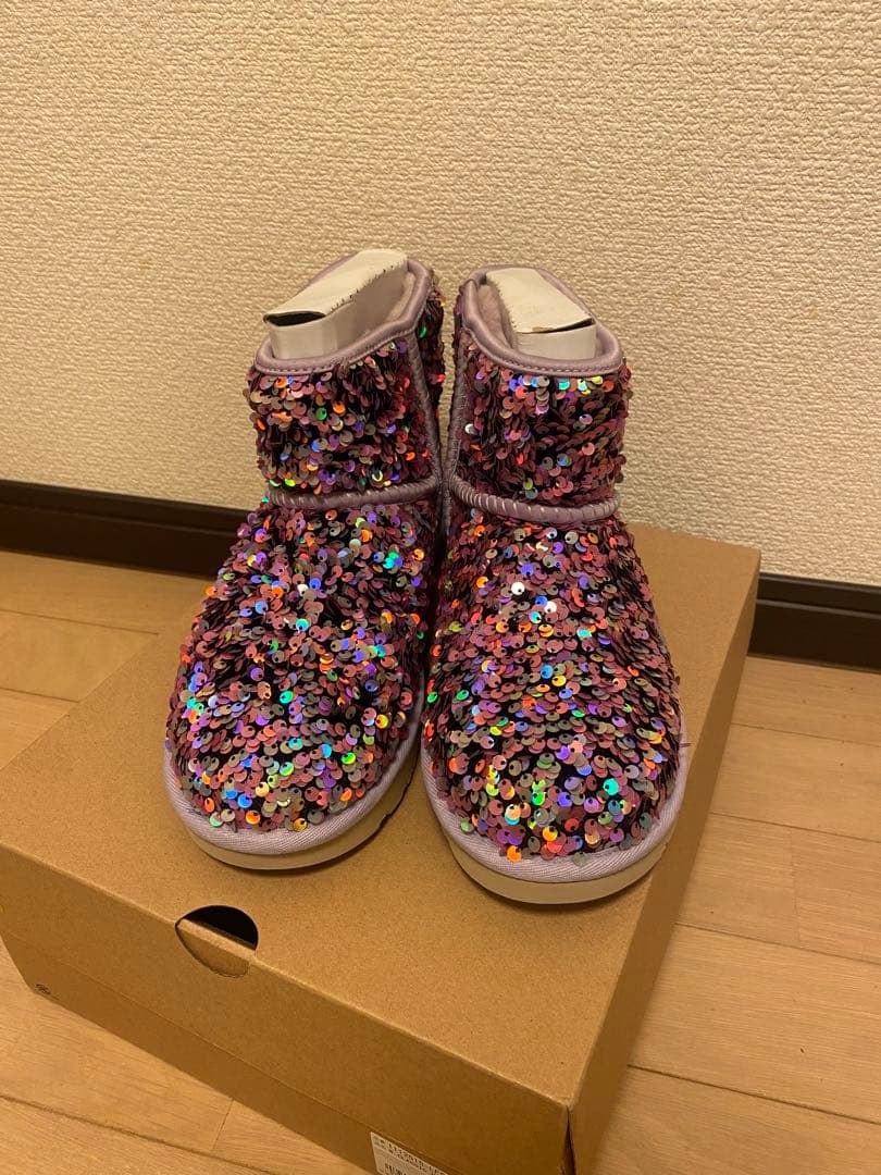 【あ】ugg CLASSIC MINI STELLAR SEQUIN
