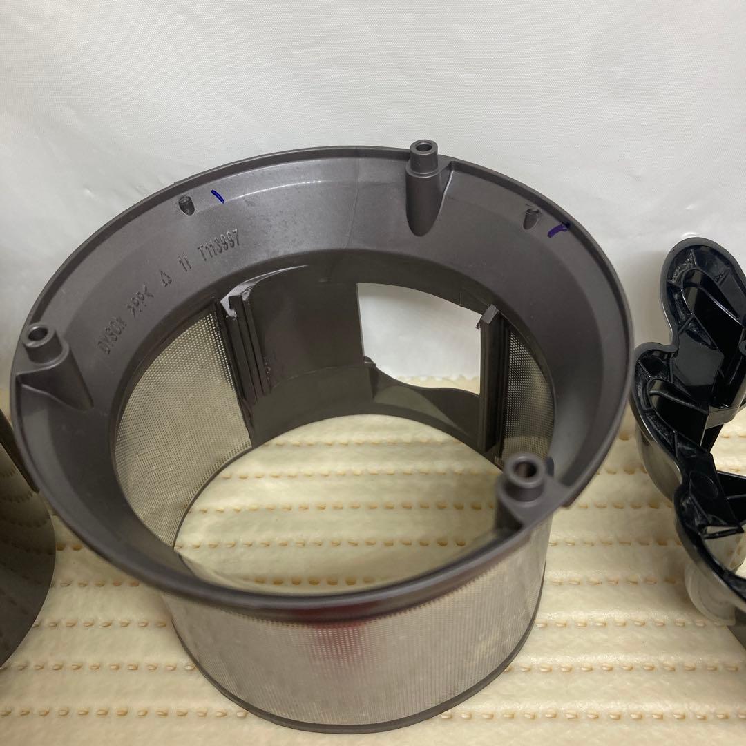 ダイソンＳＶ１２分解清掃済(限定　床ブラシ、ホース、壁掛け収納プラケットサービス