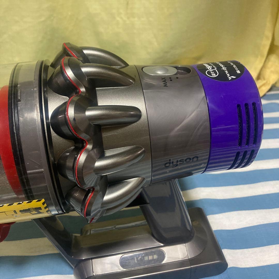 ダイソンＳＶ１２分解清掃済(限定　床ブラシ、ホース、壁掛け収納プラケットサービス
