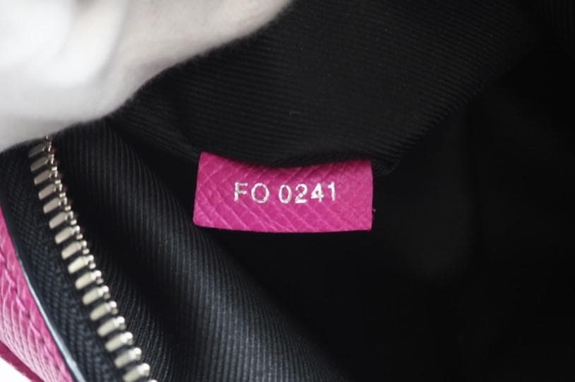 LOUIS VUITTON ショルダーバッグ アウトドアメッセンジャー PM 美