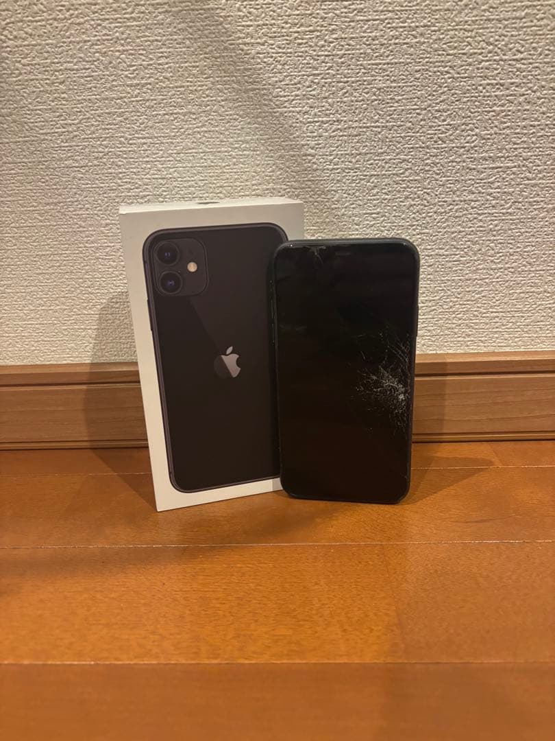 Apple iPhone 11 ブラック 本体とケース