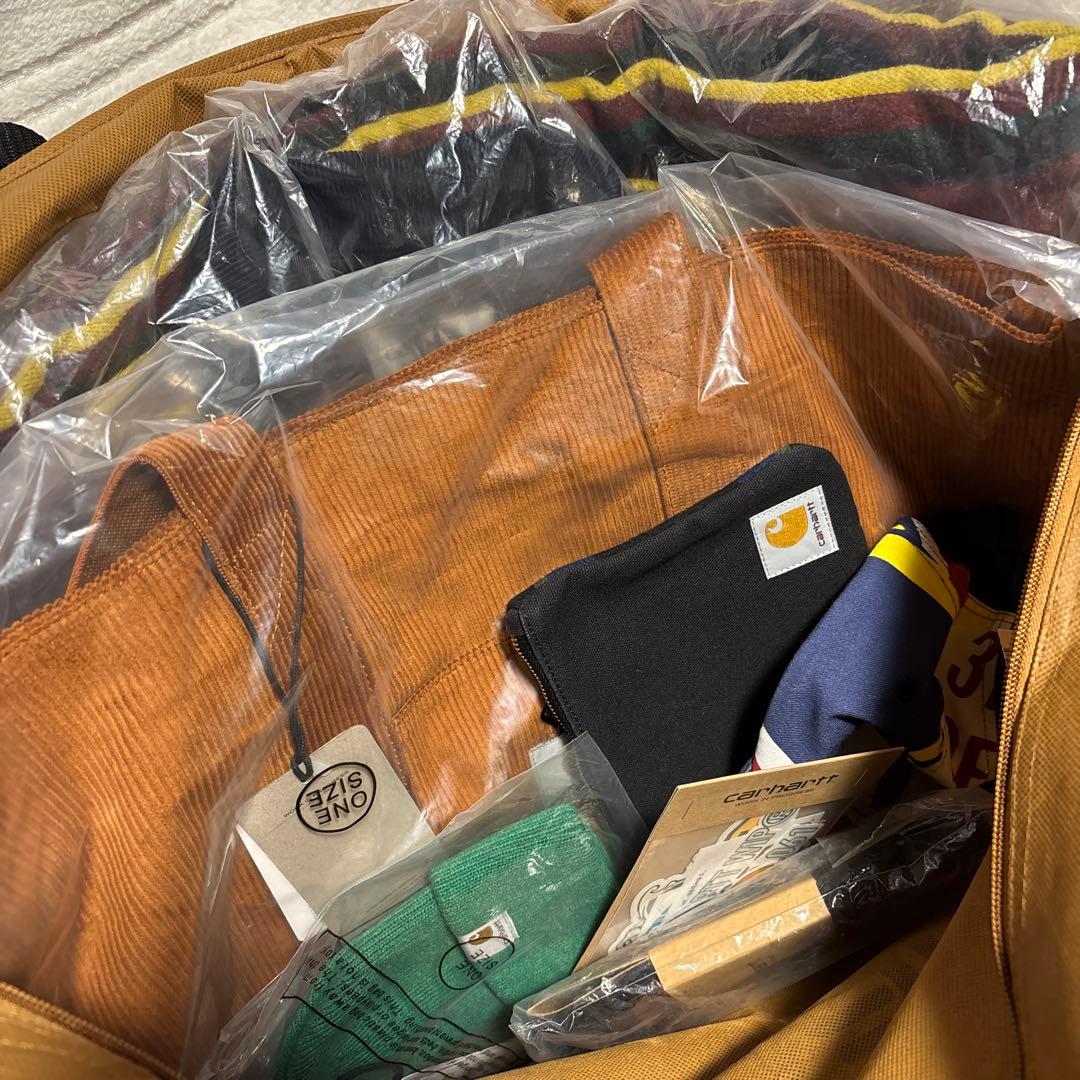 Carhartt福袋2026 XLサイズ
