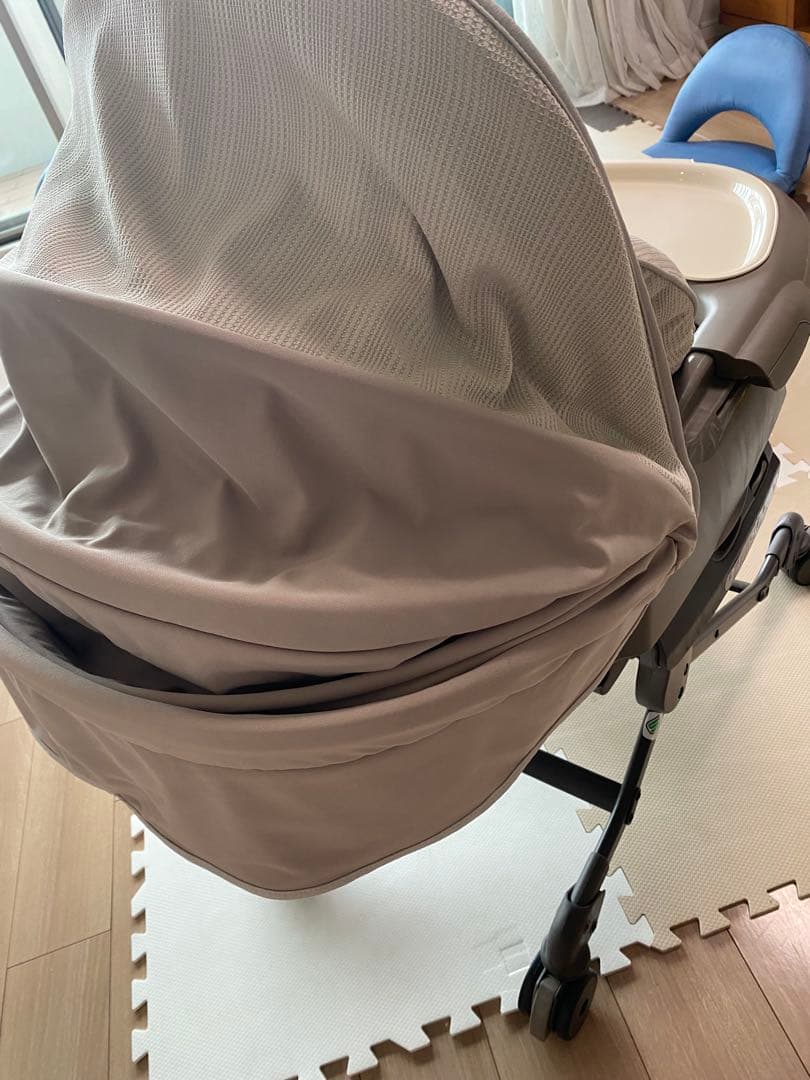 Combi スウィングベッド・チェア グレー・ホワイト