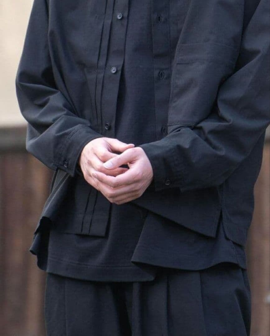 AFTERHOURS PLEATED BLOUZON 25SS 黒