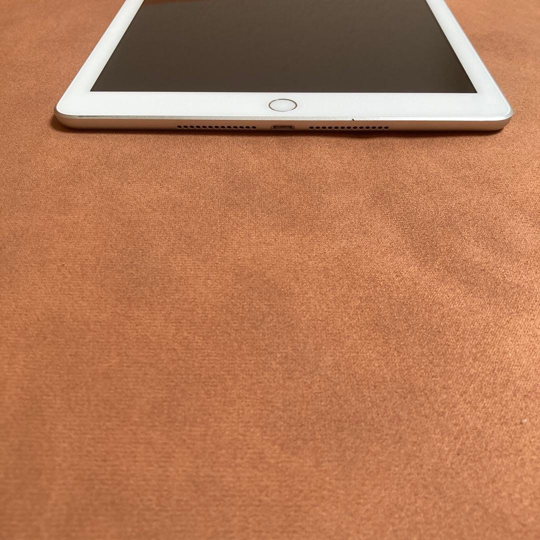 887【早い者勝ち】電池ほぼ新品☆iPad6 第6世代 32GB WIFIモデル