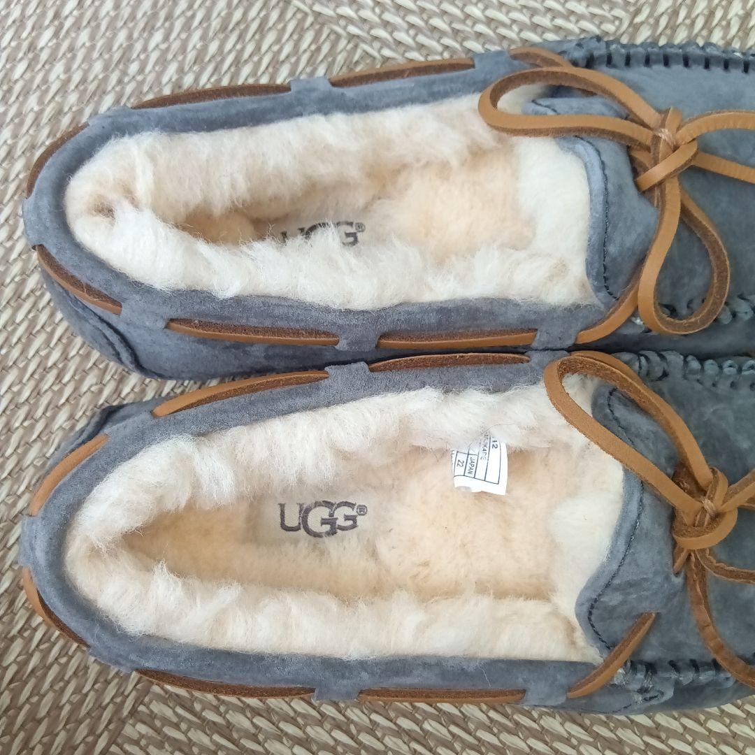 【未使用】UGG アグ DAKOTA ダコタ　モカシン ムートン 22cmグレー