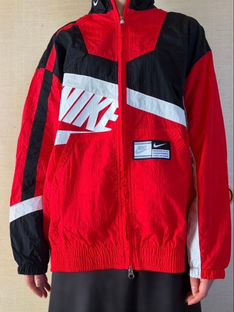 NIKE ナイロンジャケット レッド ブラック S
