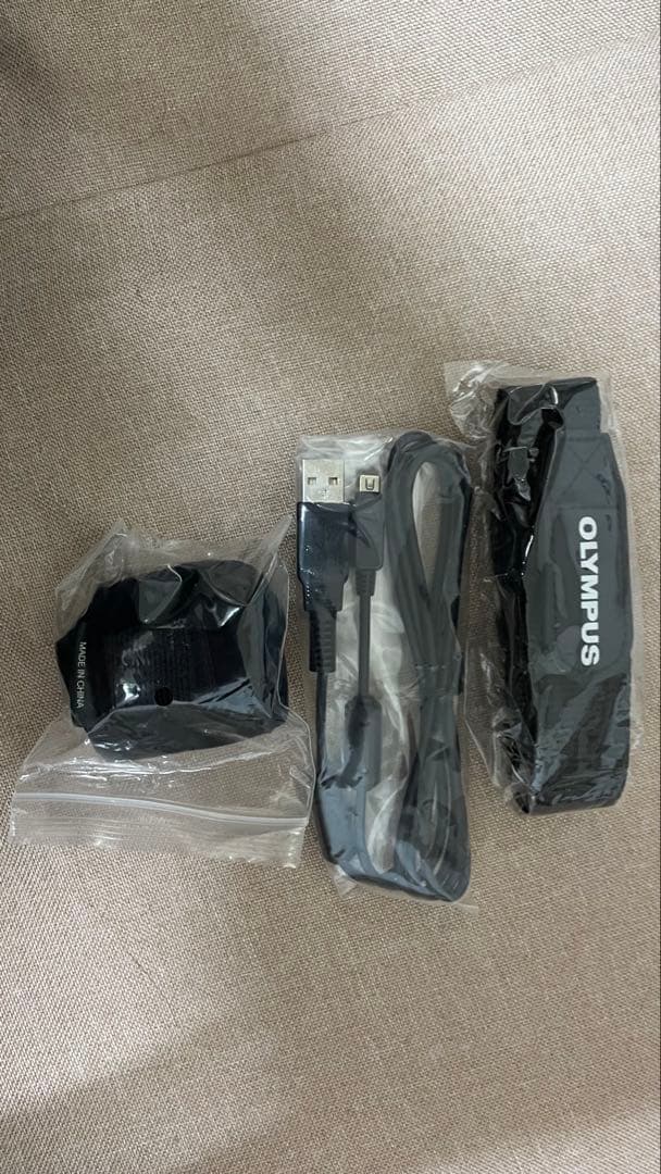 オリンパス PEN E-PL9 ホワイト カメラケース付き