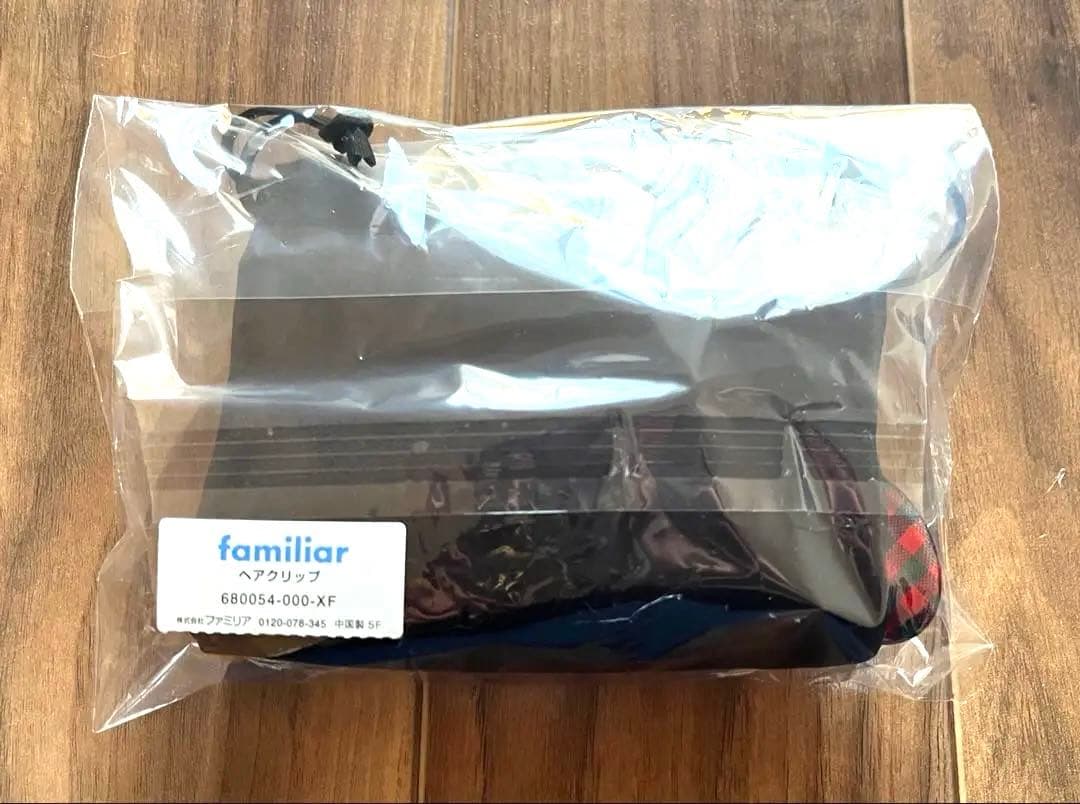 【お値下げ中！】ファミリア ヘアクリップ赤チェック