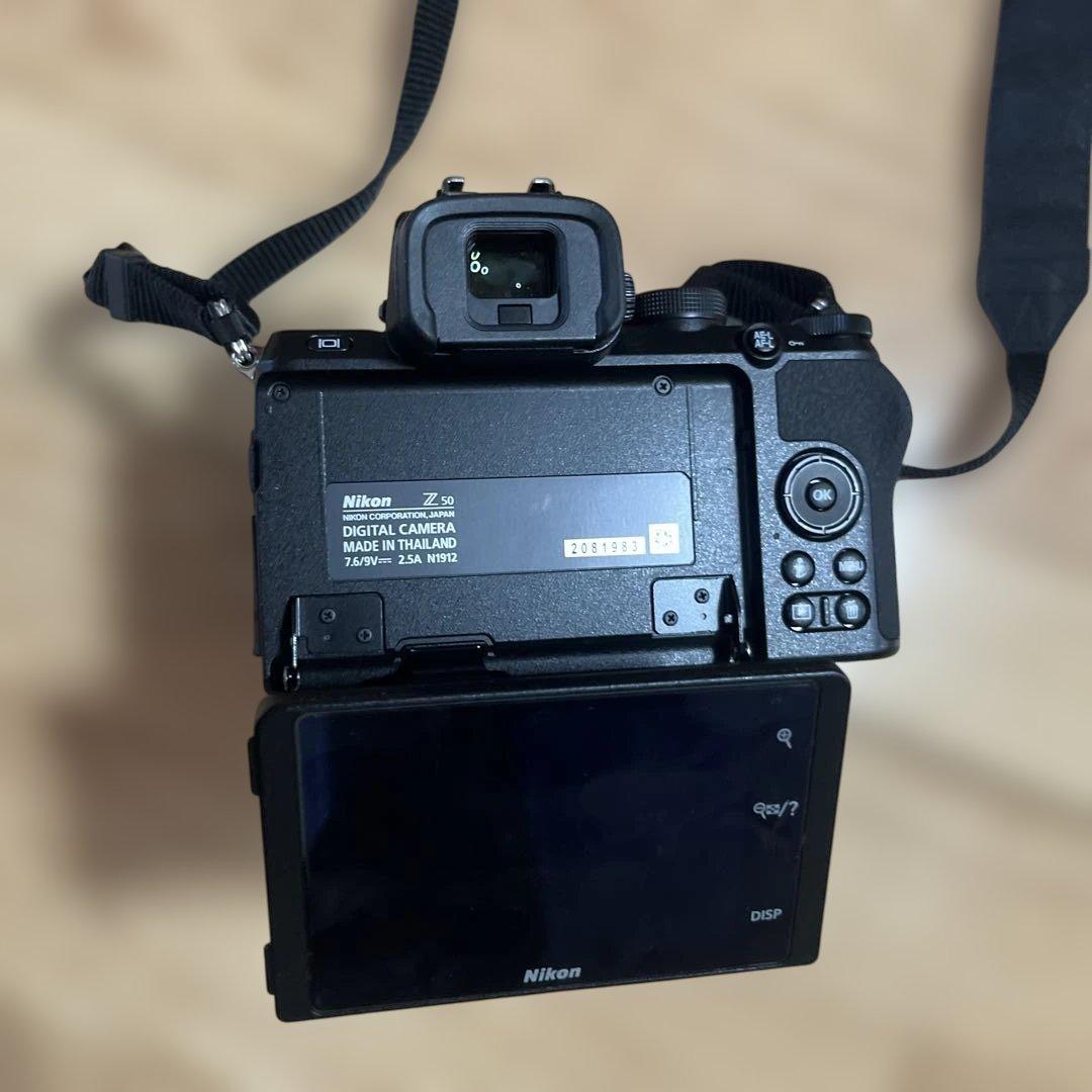 Nikon Z50 ミラーレス一眼レフカメラ レンズ付き