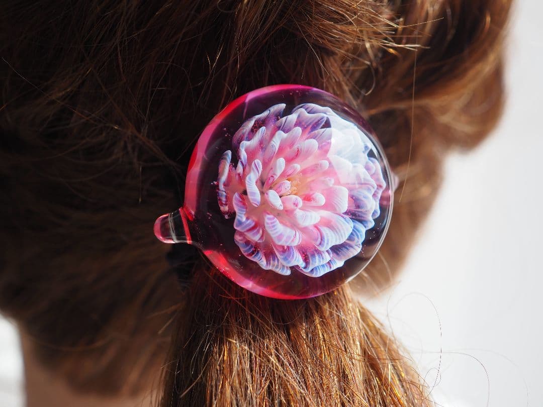 ꫛꫀꪝ硝子の髪飾り★ポンポネグラス★ヘアゴム 「想像の花」pink