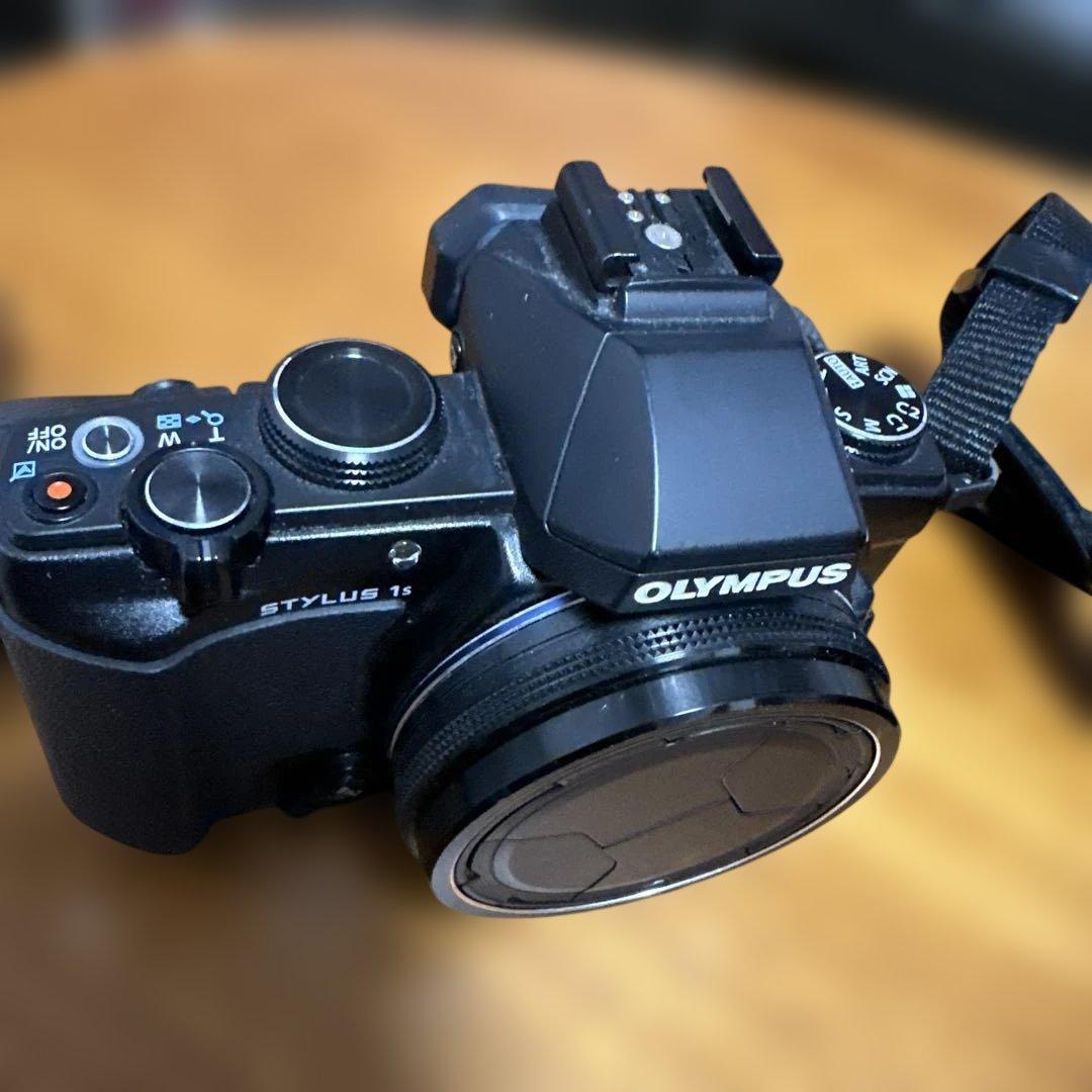 OLYMPUS STYLUS 1s 本体と望遠レンズセット