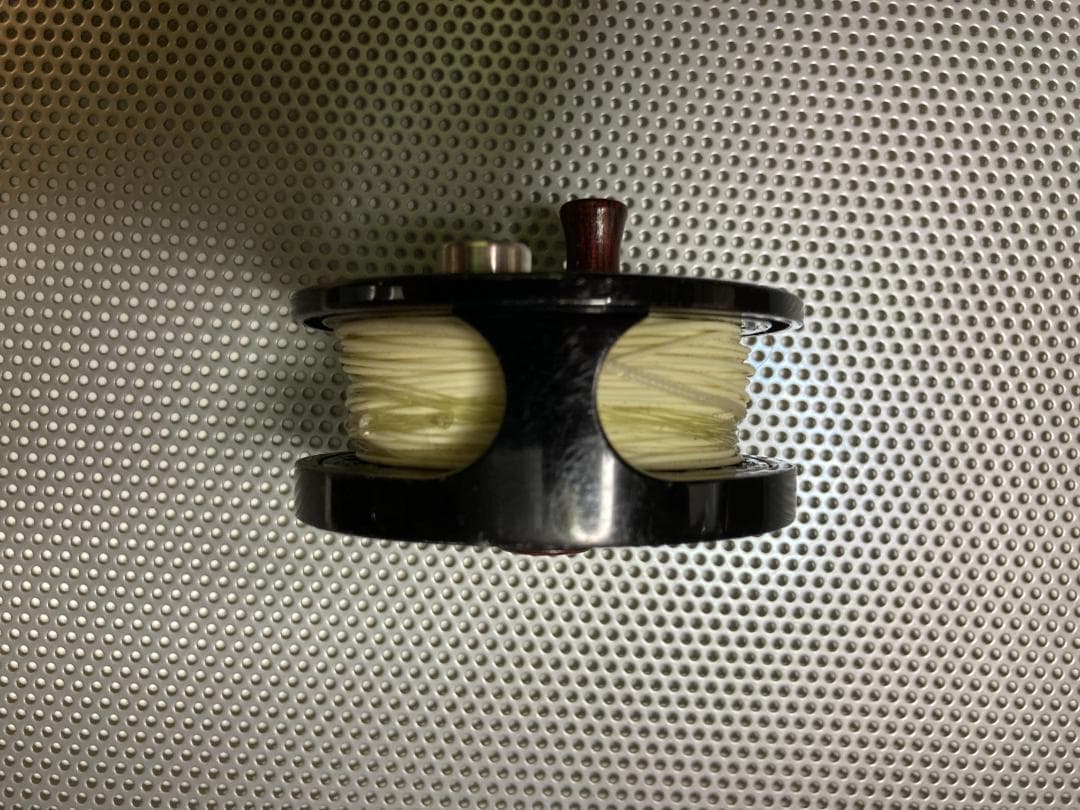 Abel TR1 フライリール　ブラック　　w/ゴールド交換スプール