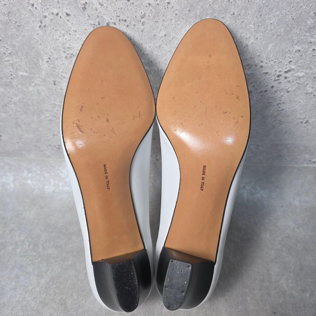 極美品 フェラガモ ホワイト リボン パンプス レザー 24cm