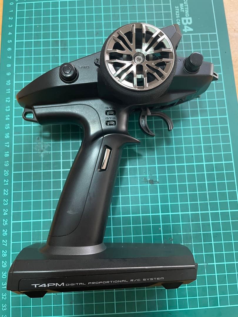 【売切り】Futaba T4PM Plus プロポ　R334SBS-E受信機付き