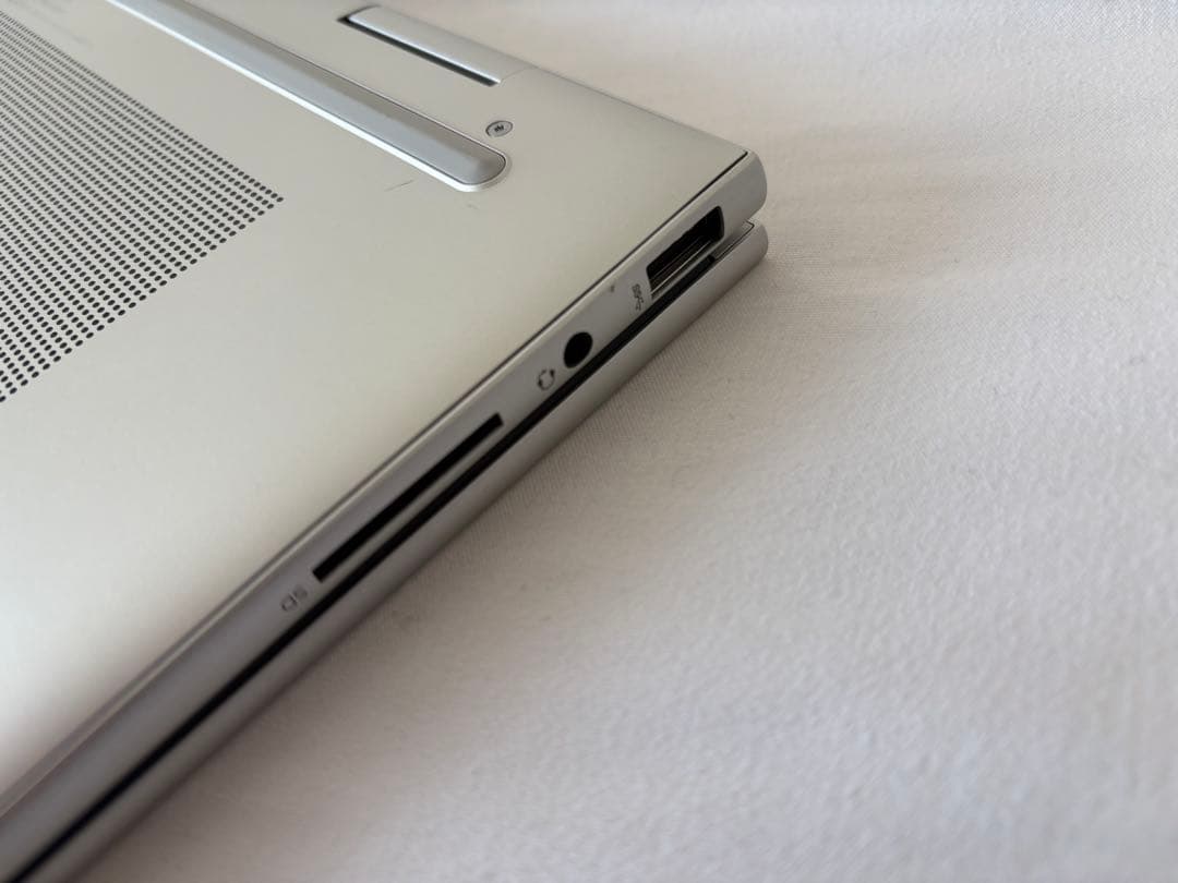 Windowsノート本体 HP Envy X360 15 12th Core-i5 32GB 1TB