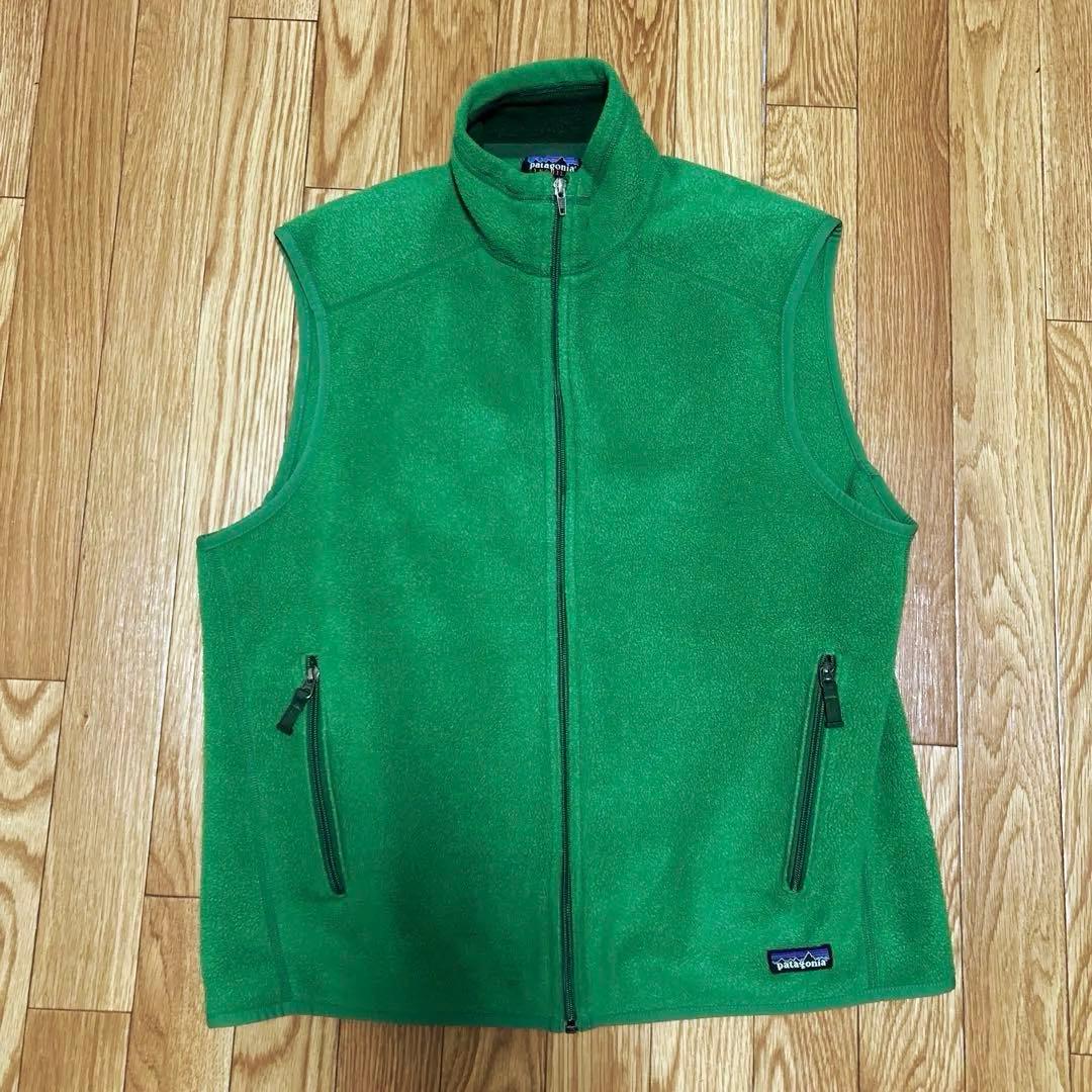 patagonia シンチラベスト 緑