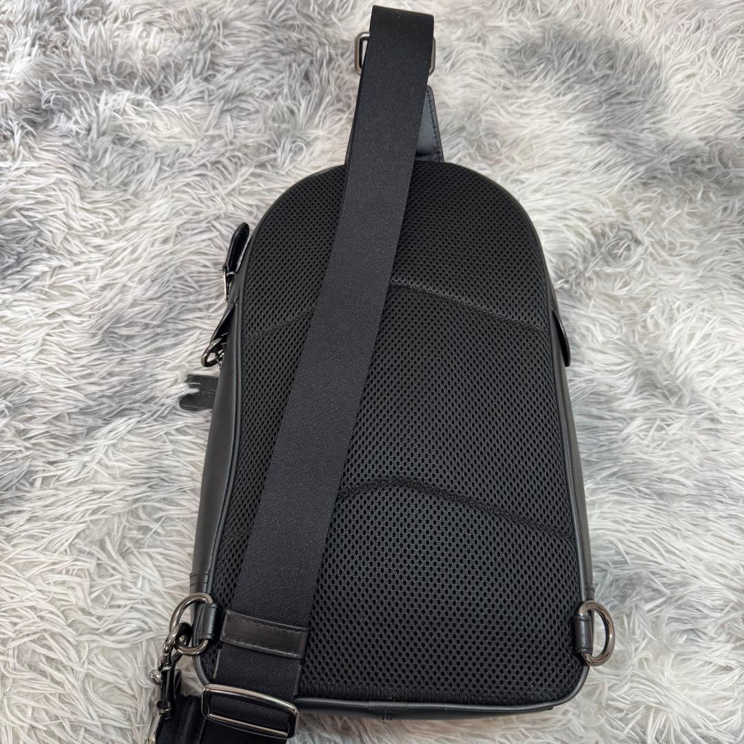 コーチ ボディバッグ ショルダーバッグ クロスボディ 斜め掛け メンズ