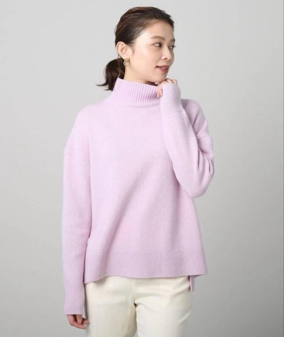 未使用　アンタイトル　ラムウールカシミヤ　ハイネックニット　44サイズ ピンク系