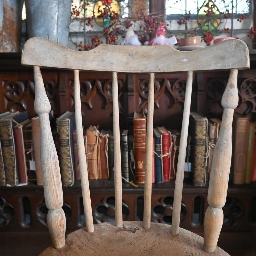 L3705-1-2 英国アンティーク アイベックスチェア キッチンチェア 剝離