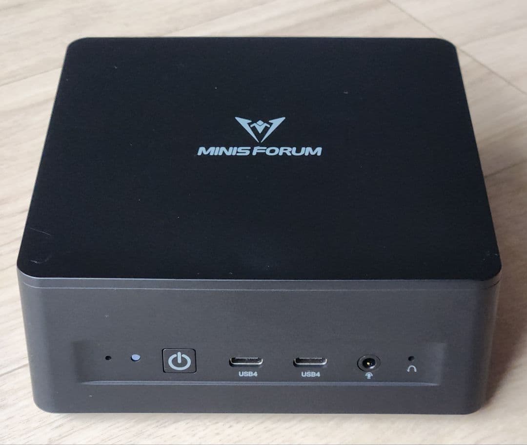 【美品】MINISFORUM UM773 XTX/Ryzen7 7735HS