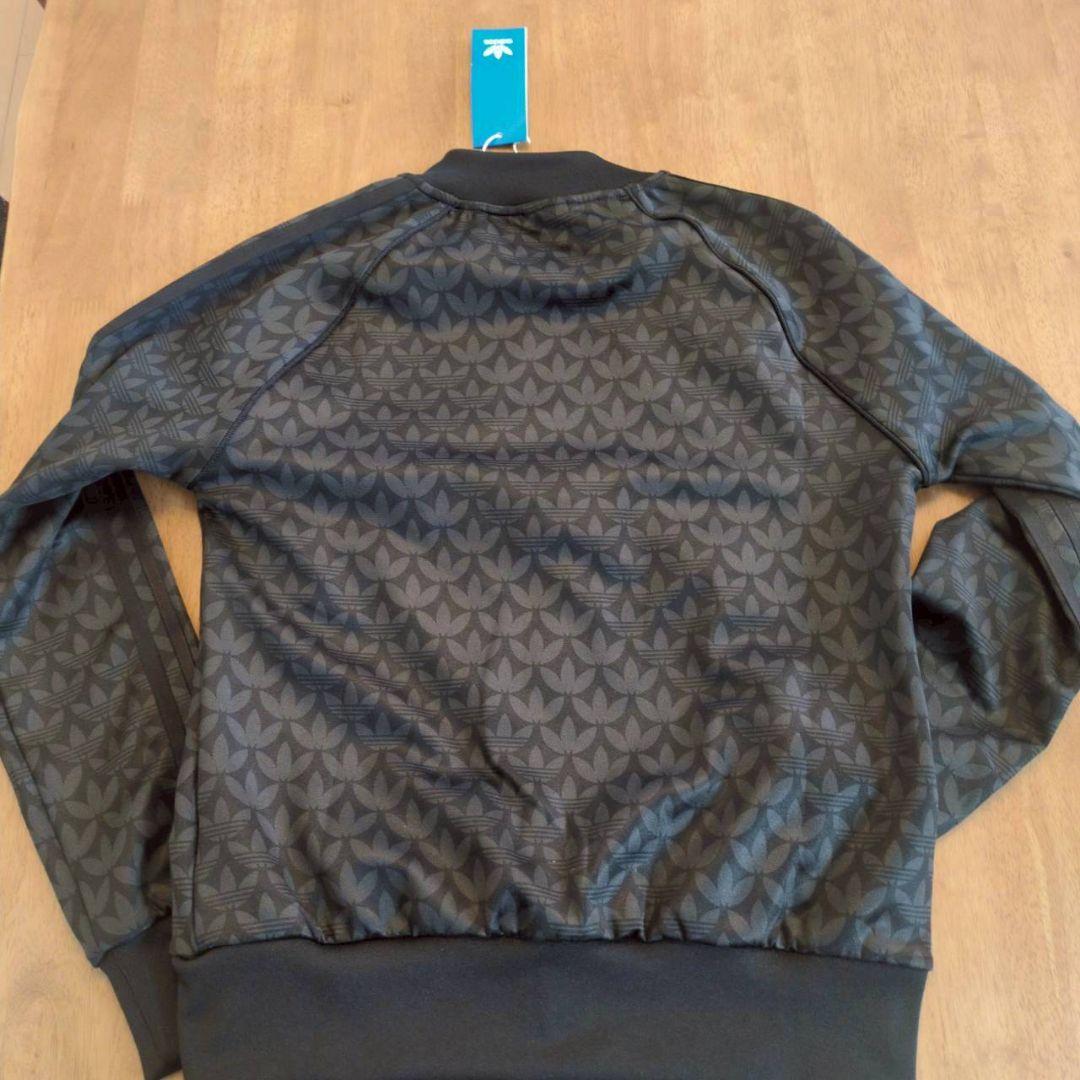 新品 М アディダス モノグラム ジャージ トレフォイル 総柄 黒