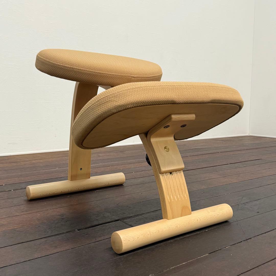 H111C6 展示品 Rybo リボ バランスチェア