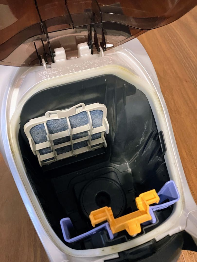 三菱掃除機(キャニスター) 本体　Be-K 紙パック付き　Mitsubishi