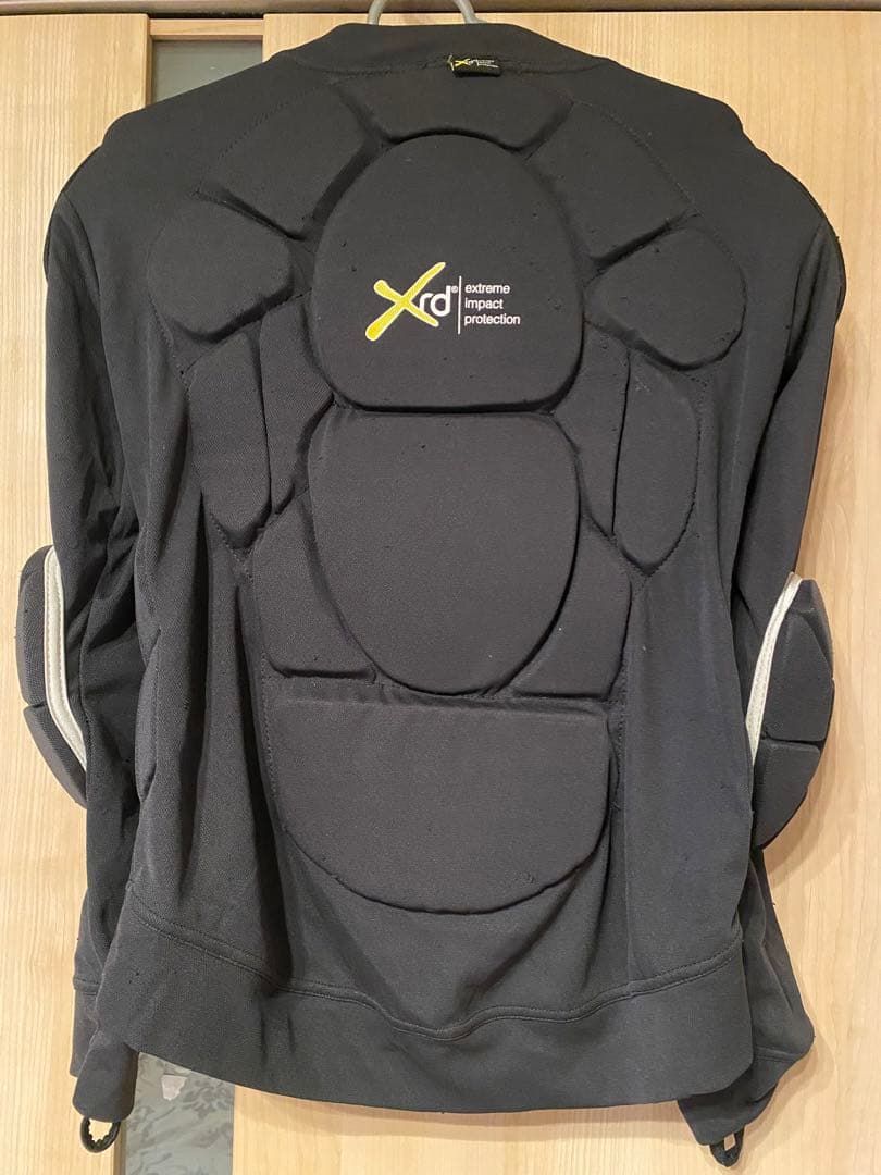 eb's プロテクター　スノーボード