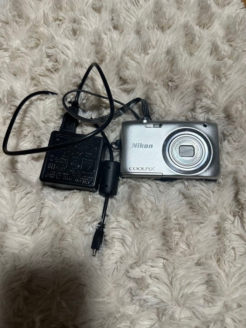 Nikon COOLPIX A100 デジタルカメラ