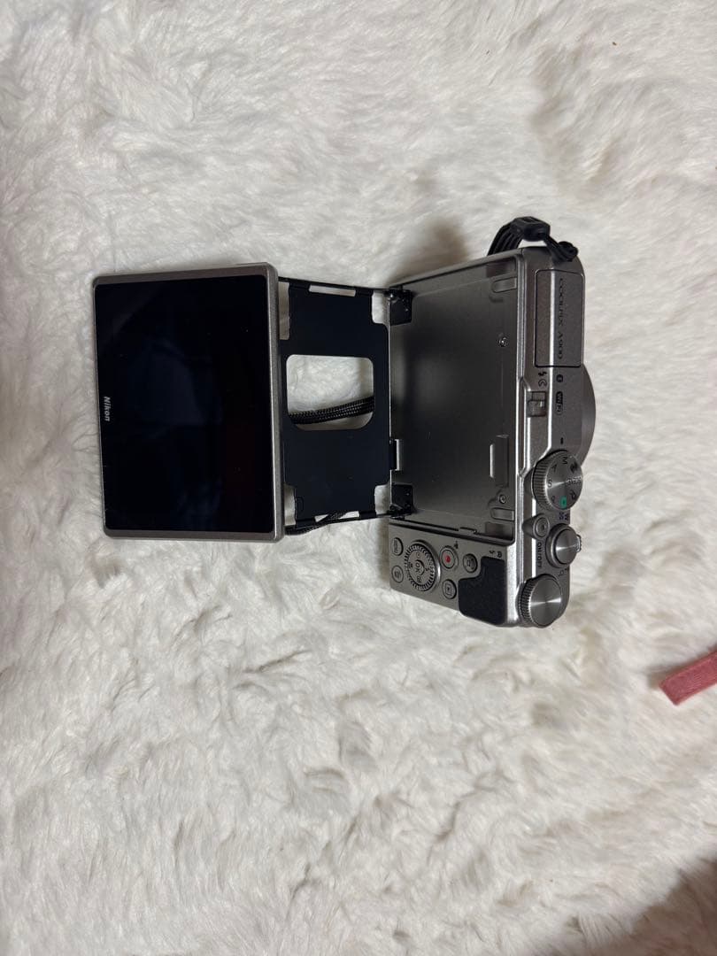 【美品】Nikon COOLPIX A900 シルバー　35倍光学ズーム