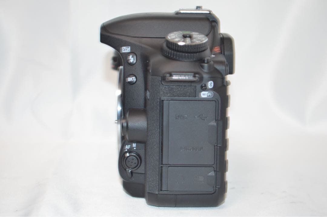 滅多にないシャッター数699回以下 Nikon D7500☆Wi-Fi搭載