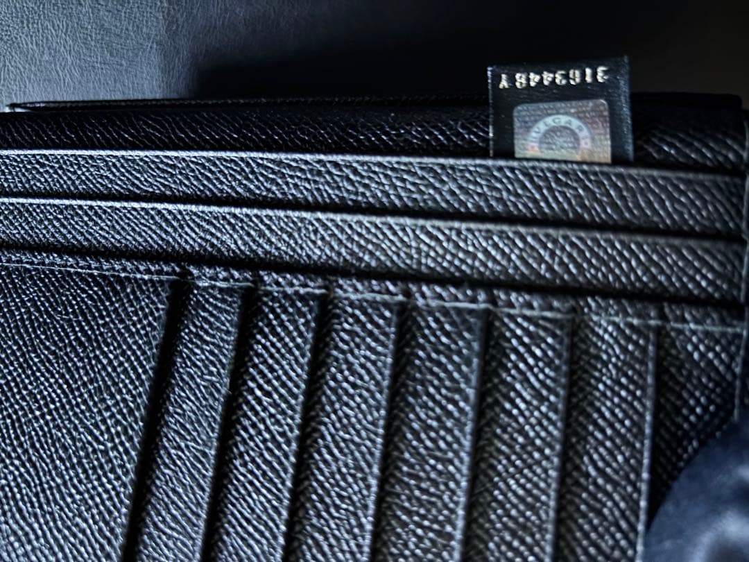 美品　ブルガリ 長財布　レザー　黒　30398 ビーゼロワン　BB Man