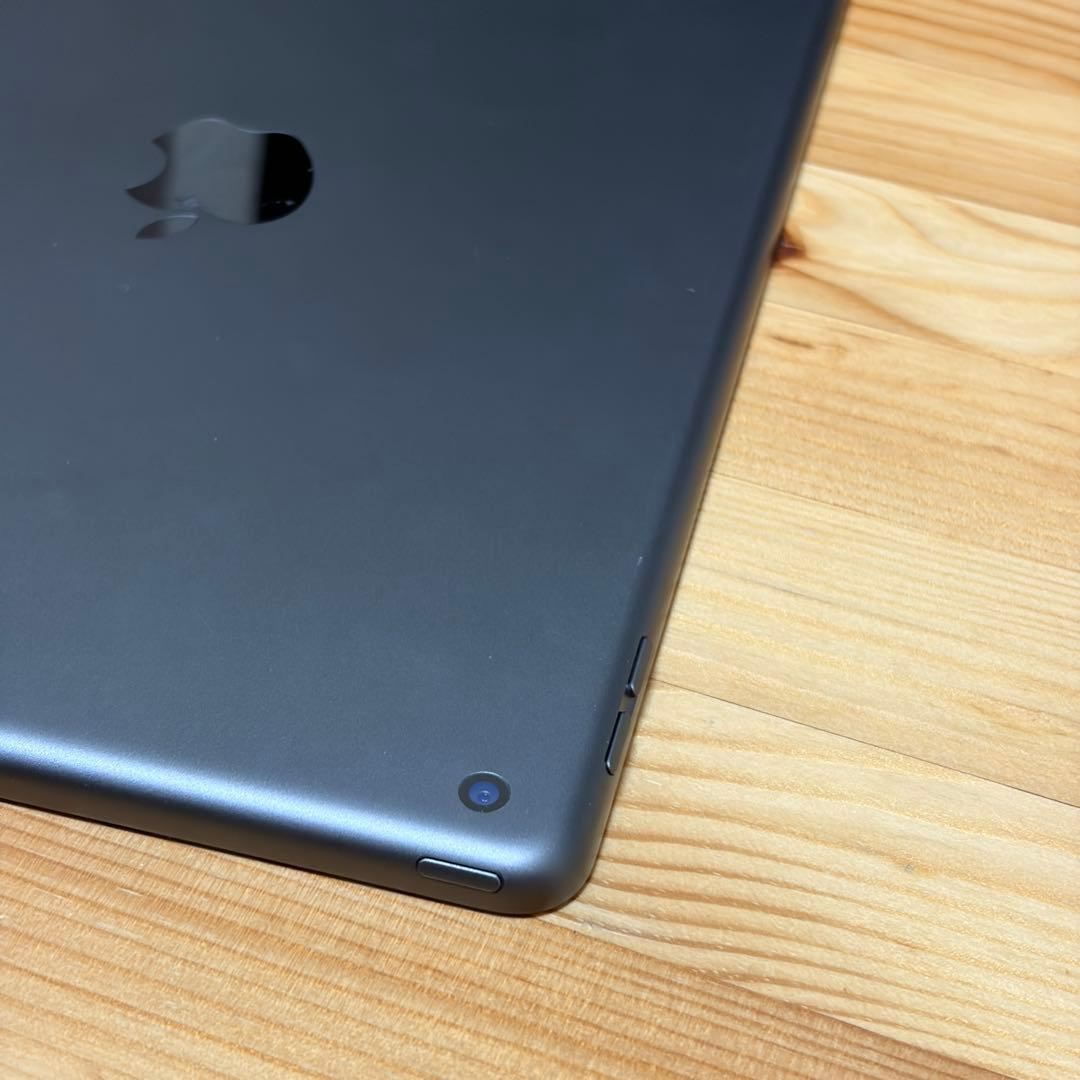 Apple iPad 第7世代 10.2インチ 本体