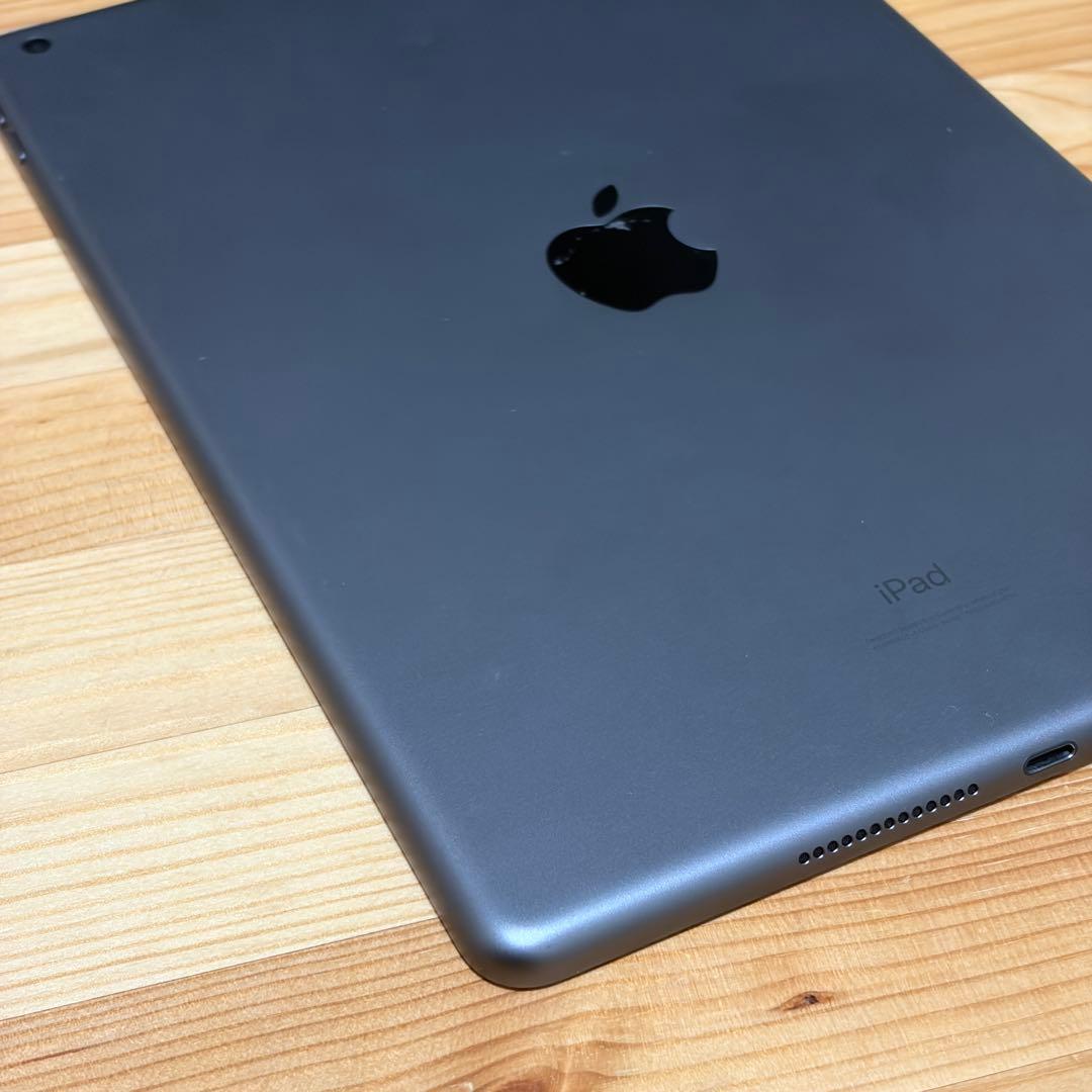 Apple iPad 第7世代 10.2インチ 本体