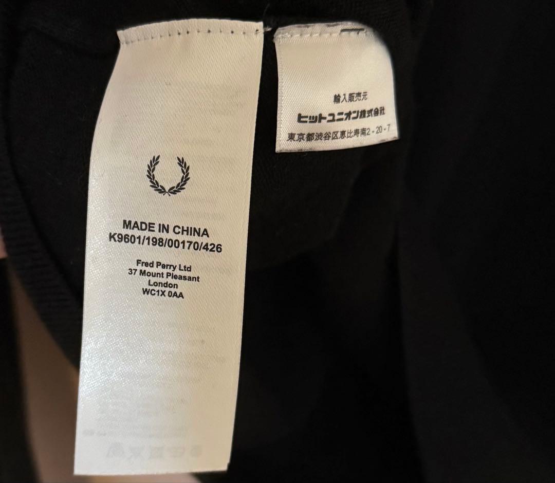 フレッドペリー ウールコットン ゴールド刺繍 クルーネックニット ブラック