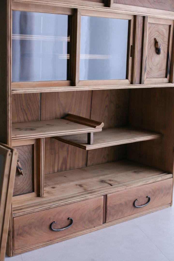 茶箪笥　キャビネット　本棚　収納棚　無垢材　杉材　ケヤキ材　古家具