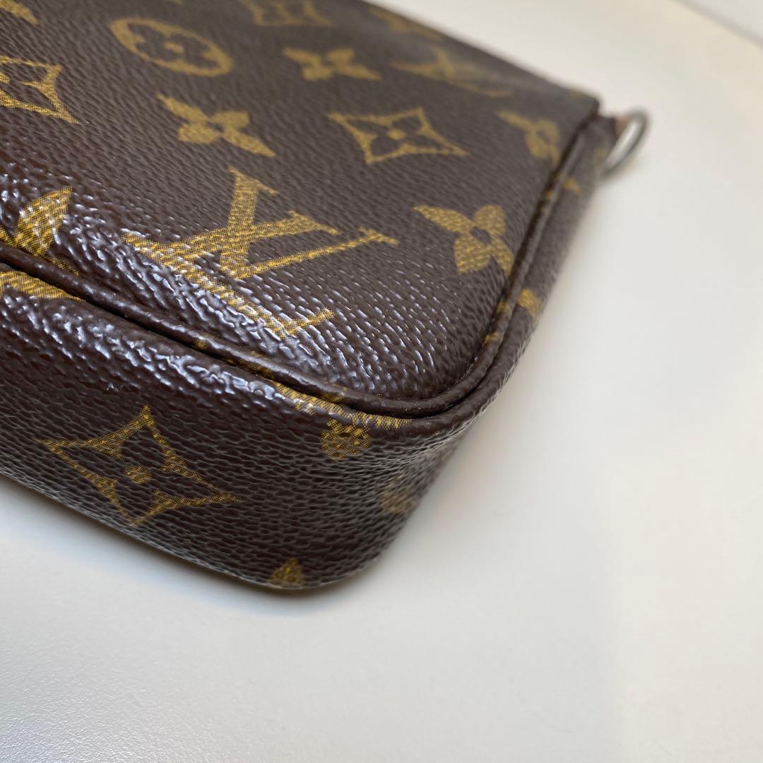 ルイヴィトン　モノグラム アクセソワール　アクセサリーポーチ　ストラップなし