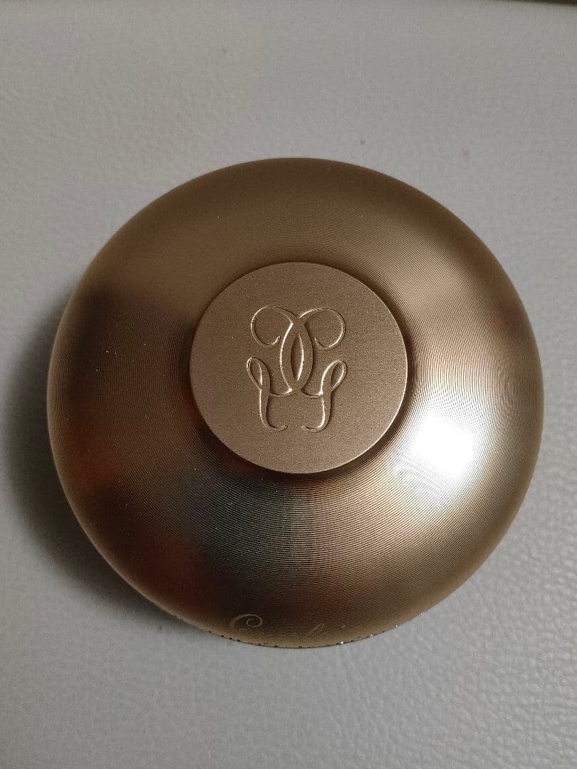 値下げ交渉お待ちしてます　ゲラン　ネックアンド＆デコルテ