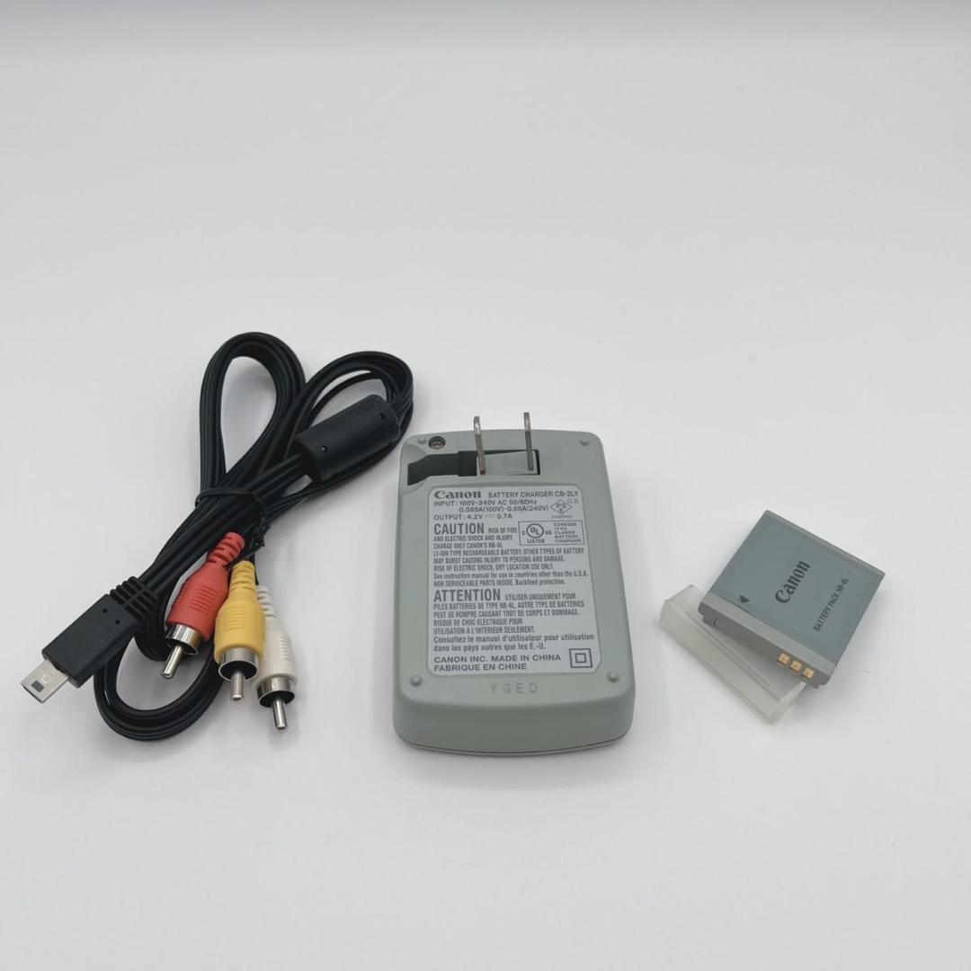 ✨希少極美品✨ Canon IXY30S デジタルカメラ　ホワイト　PC1473