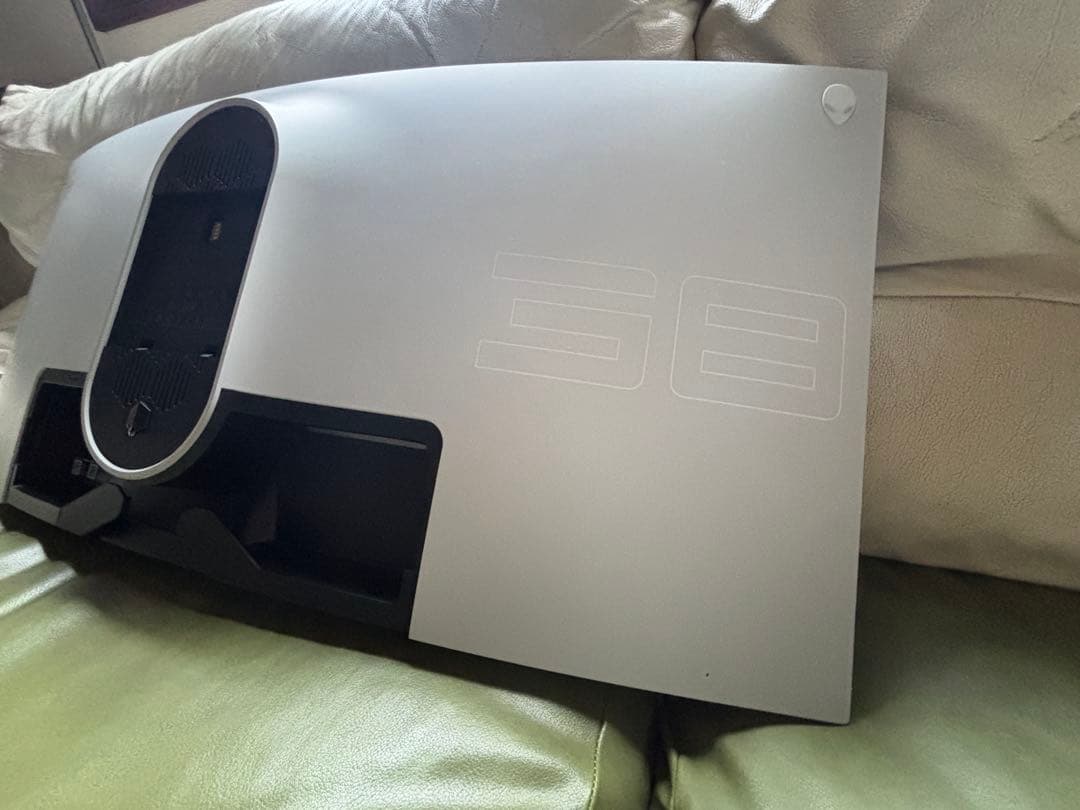 Alienware AW3821DW 144Hz ゲーミングモニター　UWQHD