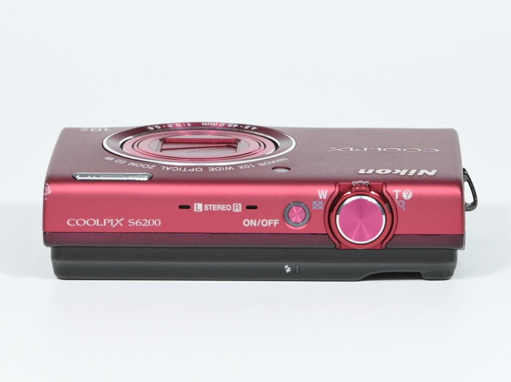 【美品】 ニコン　Nikon COOLPIX S6200 ブリリアントレッド