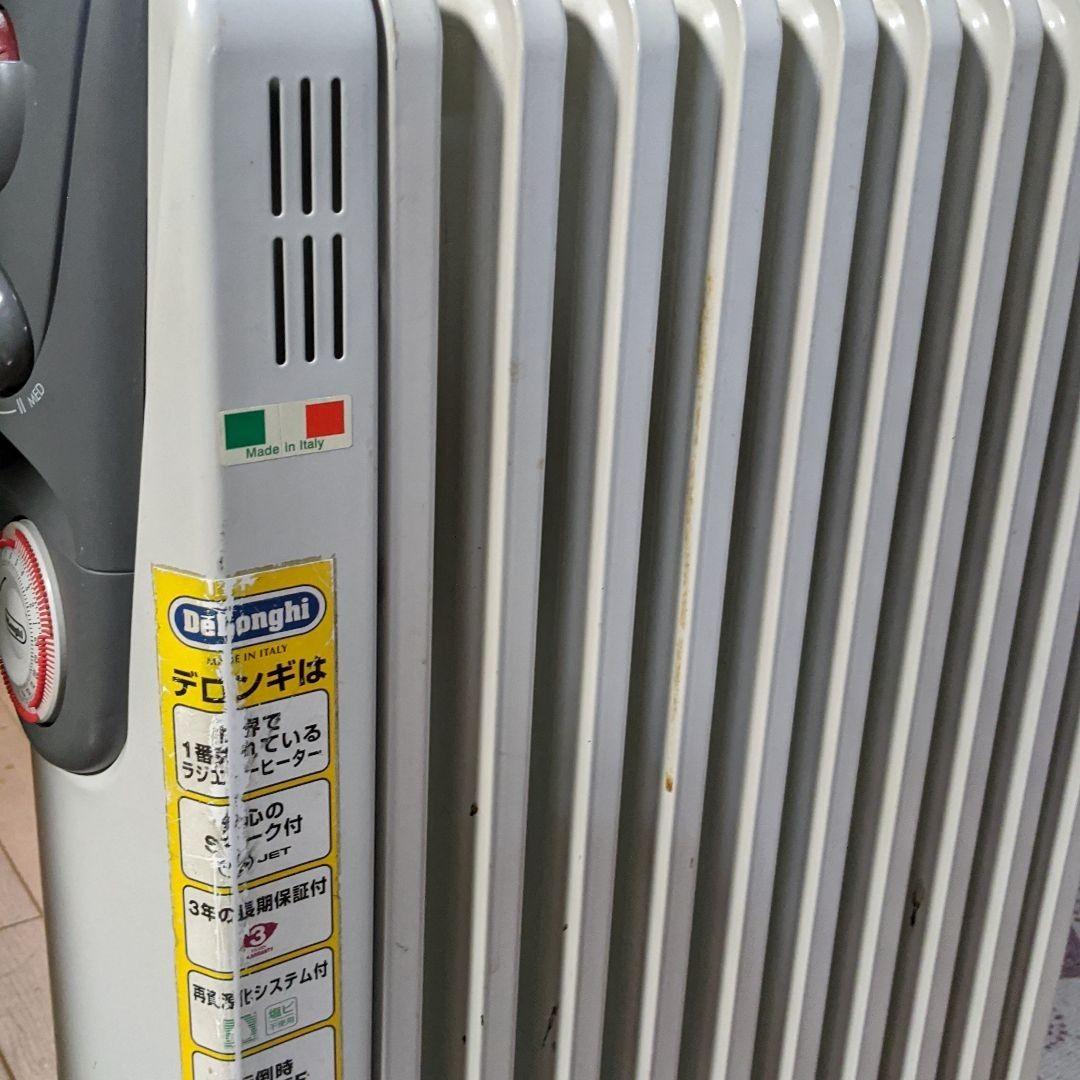 電気ヒーター DeLonghi HR030812EC