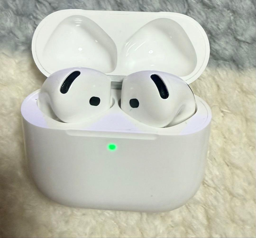 Apple AirPods 4 本体