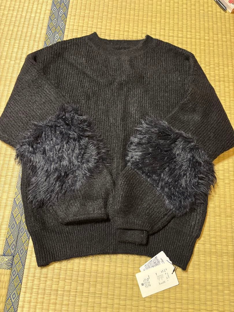 Lallia Muラリアムーファースリーブニットセーター 黒